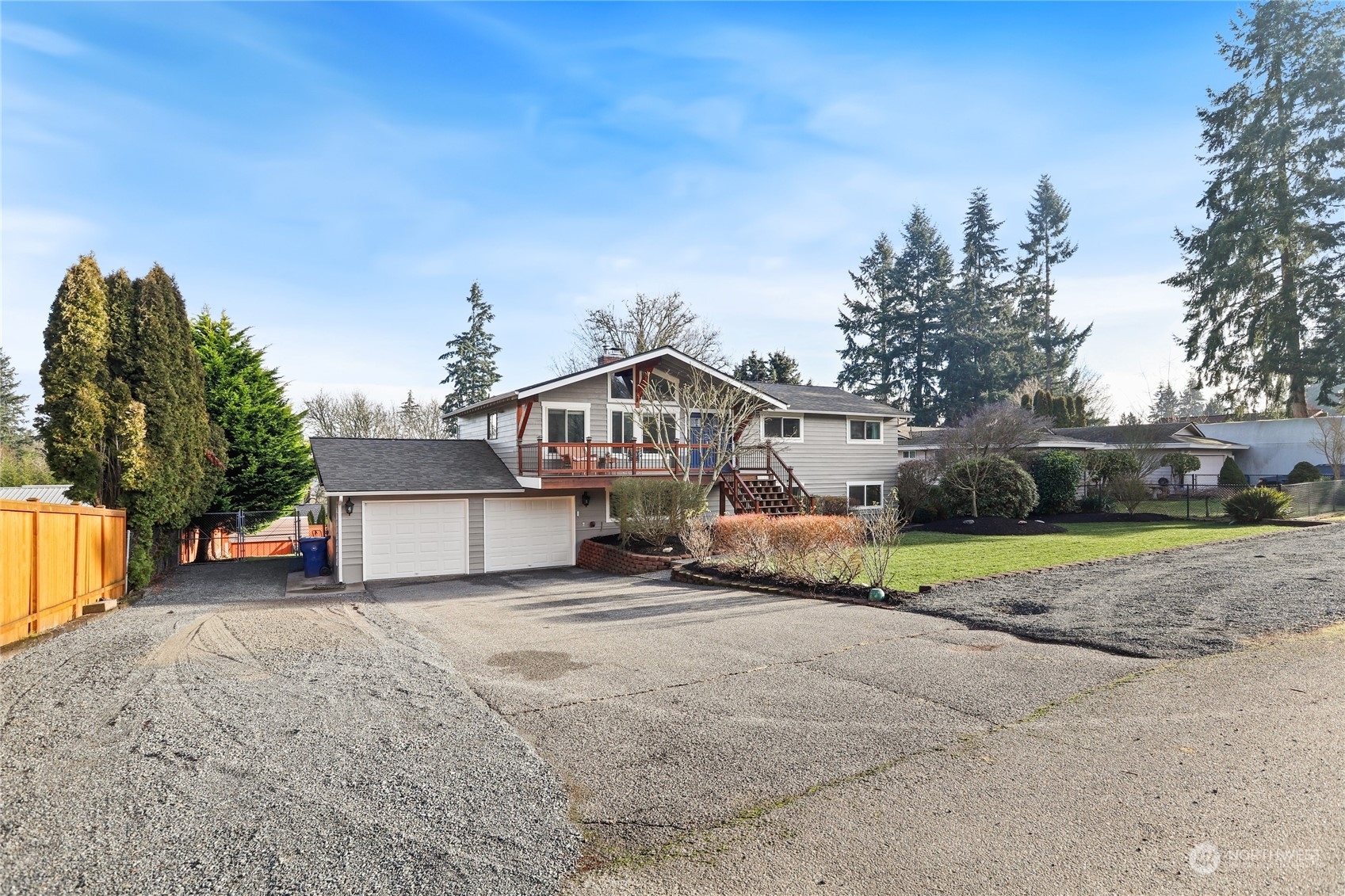 Property Photo:  8613  Vistarama Avenue  WA 98208 