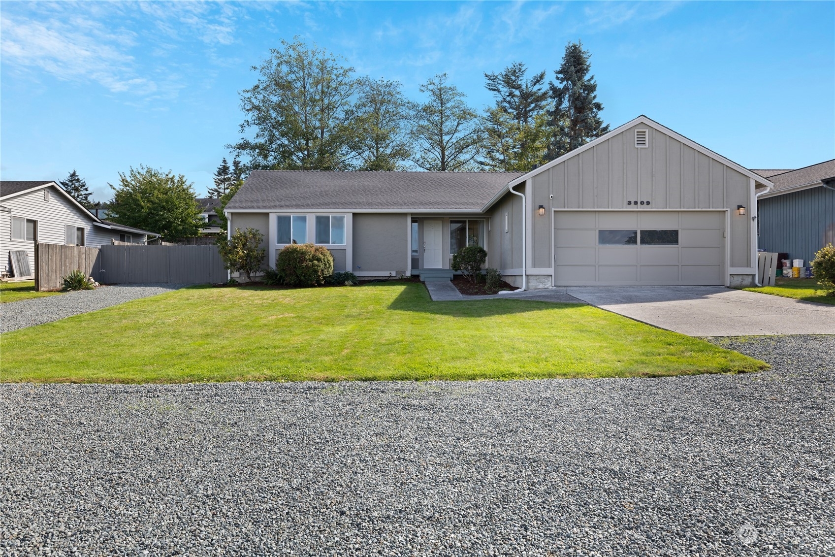 Property Photo:  3909 W 3rd Street  WA 98221 