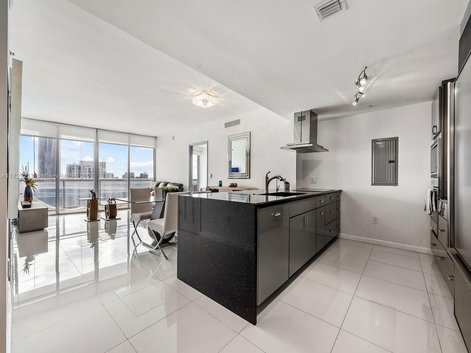 Property Photo:  495 Brickell Ave 5203  FL 33131 