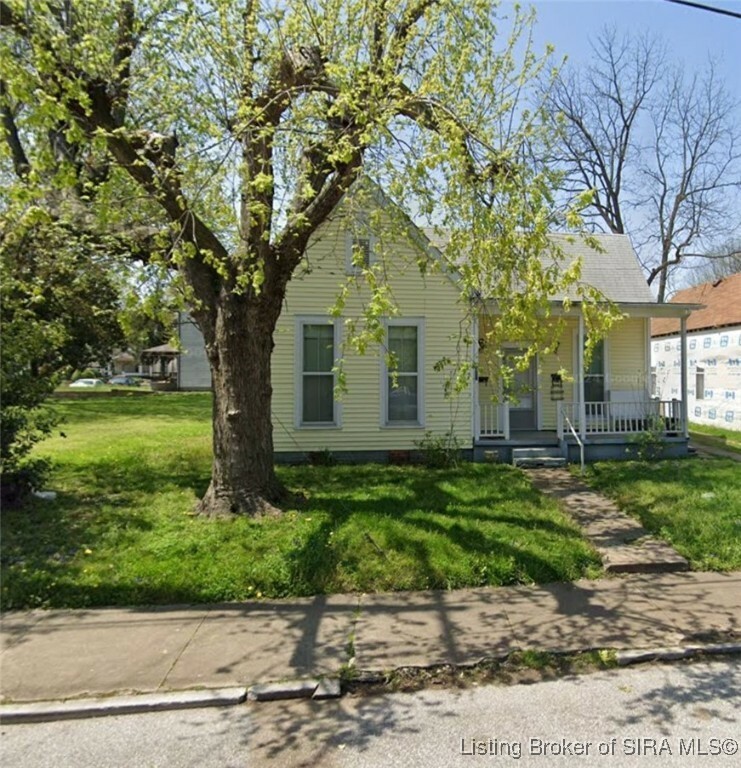 Property Photo:  337 E 15th Street  IN 47150 