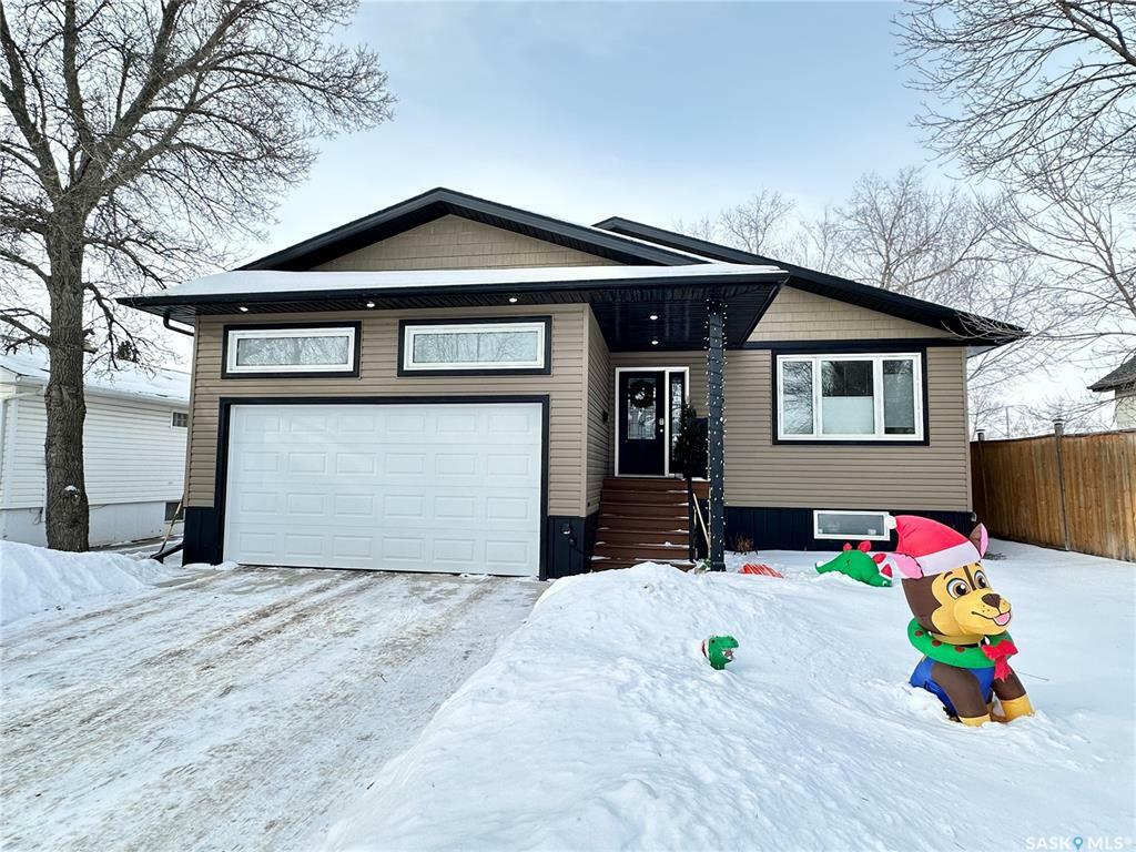 Photo de la propriété:  43 9th Street  SK S4H 1E6 