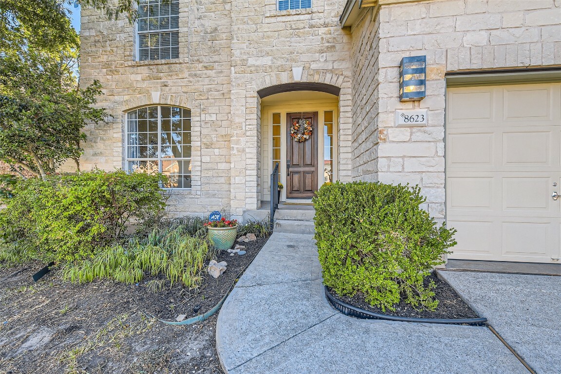 Property Photo: 8623 Foggy Mountain Drive TX 78736