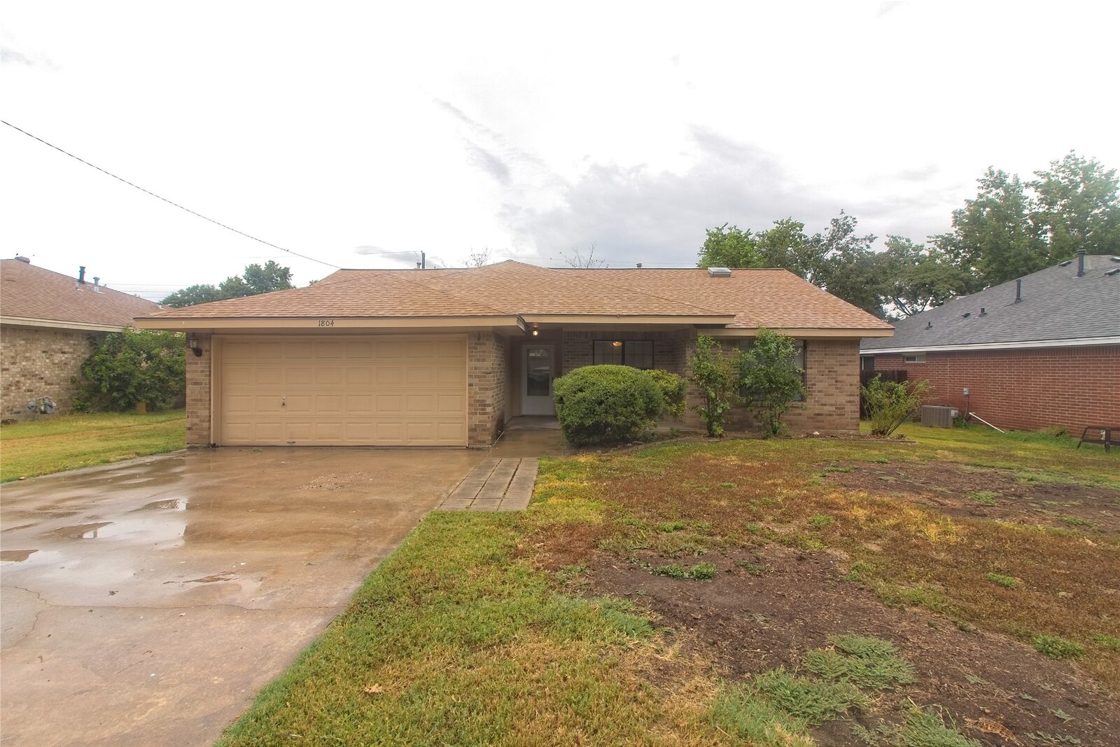 Property Photo:  1804 Cedarlawn Street  TX 76574 