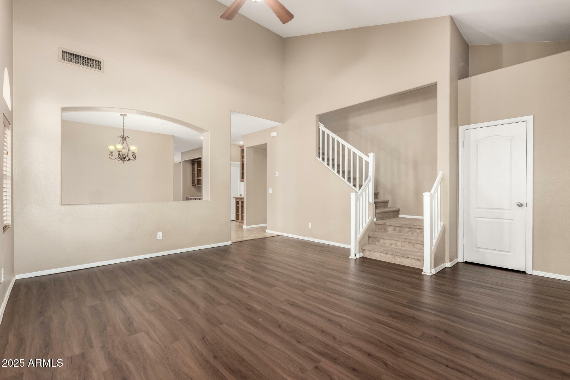 Property Photo: 5331 E Holmes Avenue AZ 85206