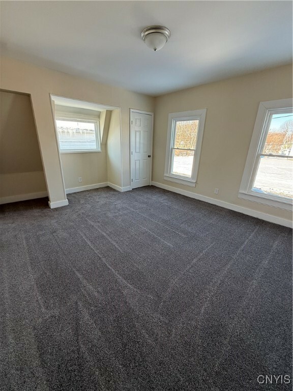 Property Photo: 74 Wall Street NY 13021