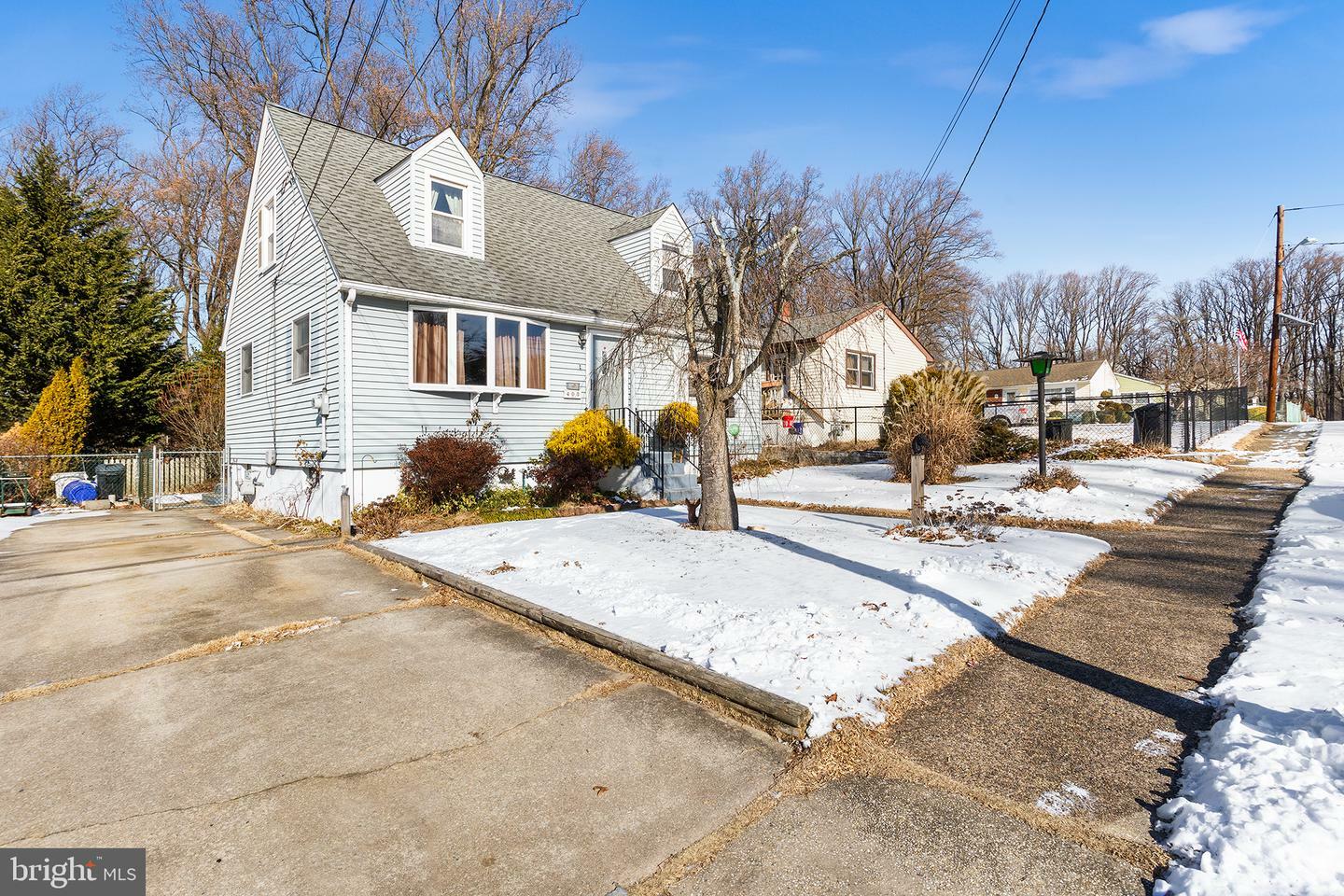 Property Photo:  403 Sheppard Avenue  NJ 08078 