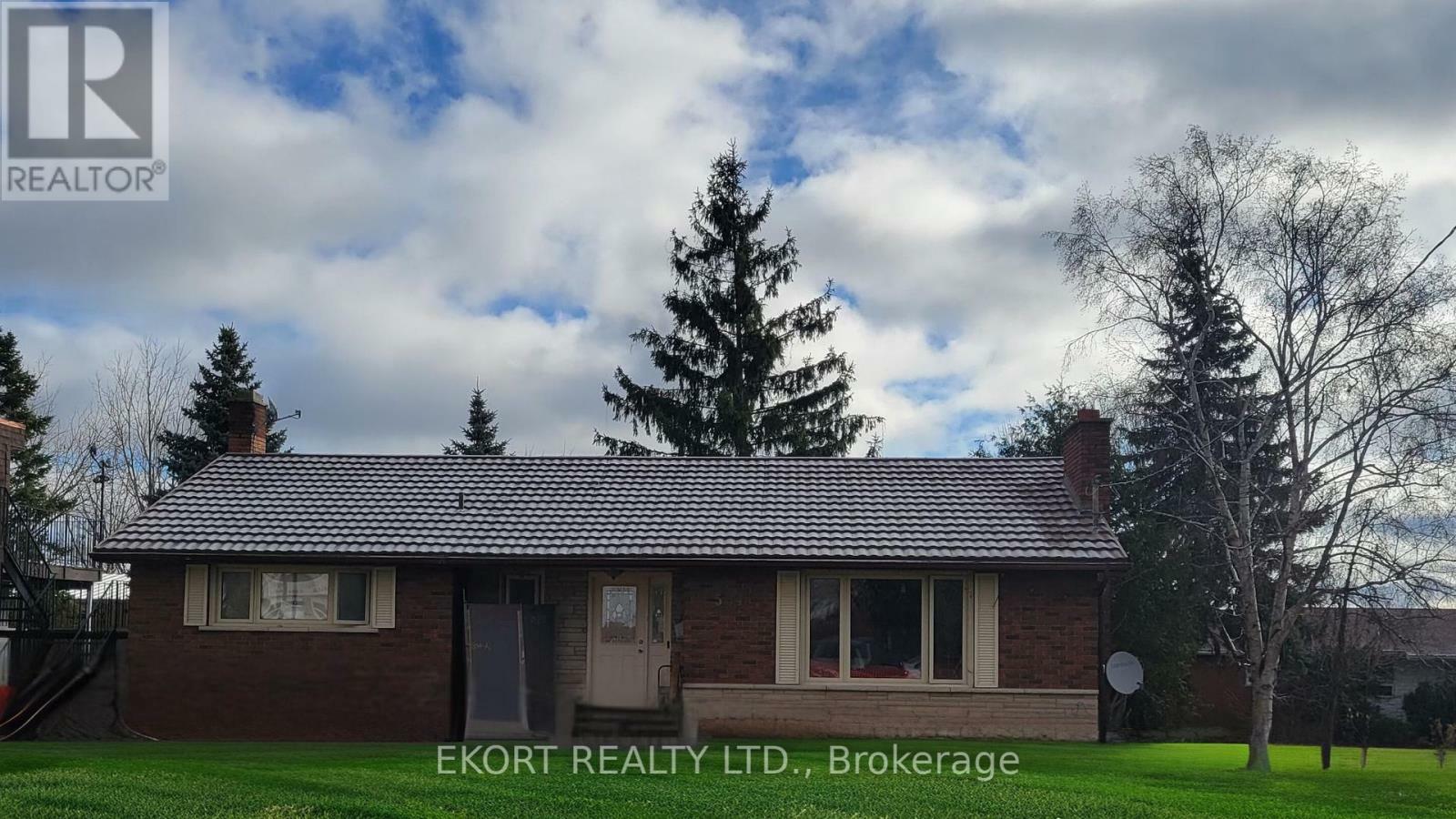 Property Photo:  534-540 Old Hwy 2  ON K8V 5P5 