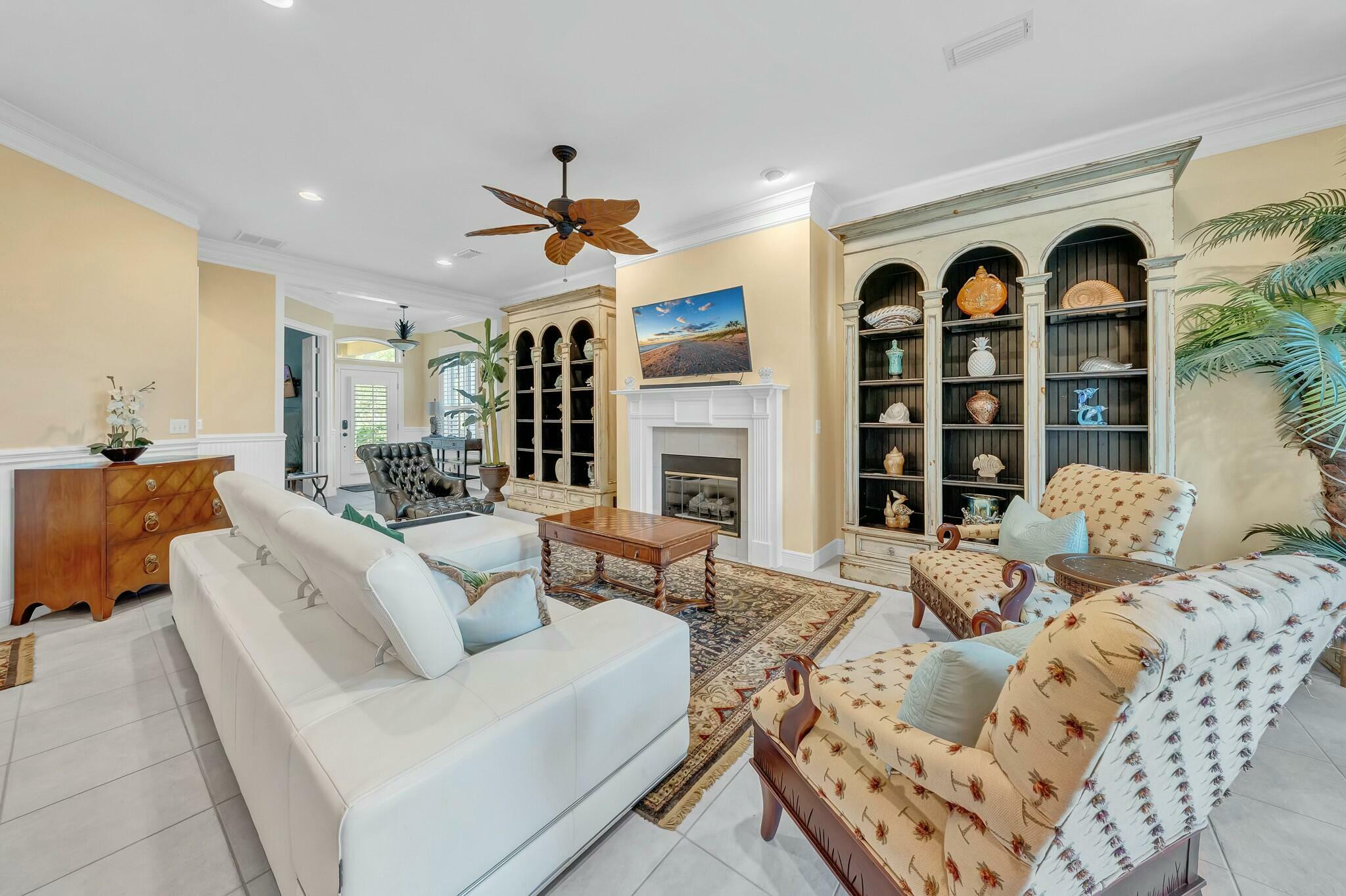 Property Photo: 103 Cayman Cove FL 32541