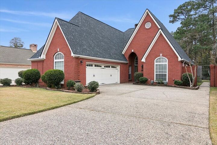 Property Photo:  6401 Steeple Chasse Drive  TX 77632 