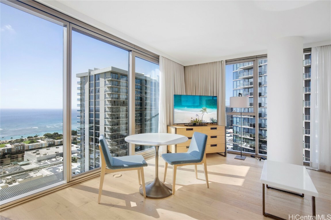 Property Photo:  1390 Kapiolani Boulevard 3702  HI 96814 