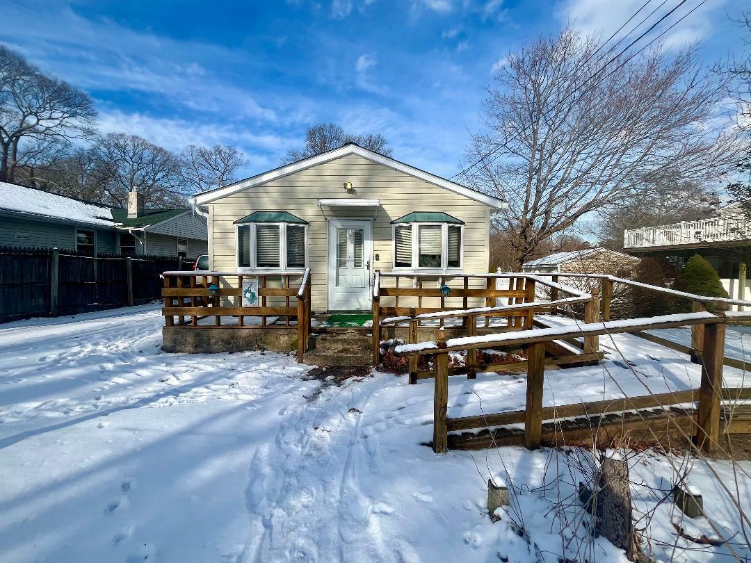 Property Photo:  23 Maplewood Avenue  NY 11784 