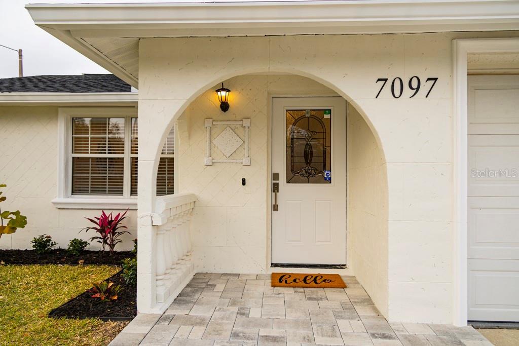 Property Photo: 7097 Aberfeldy Avenue N FL 33709