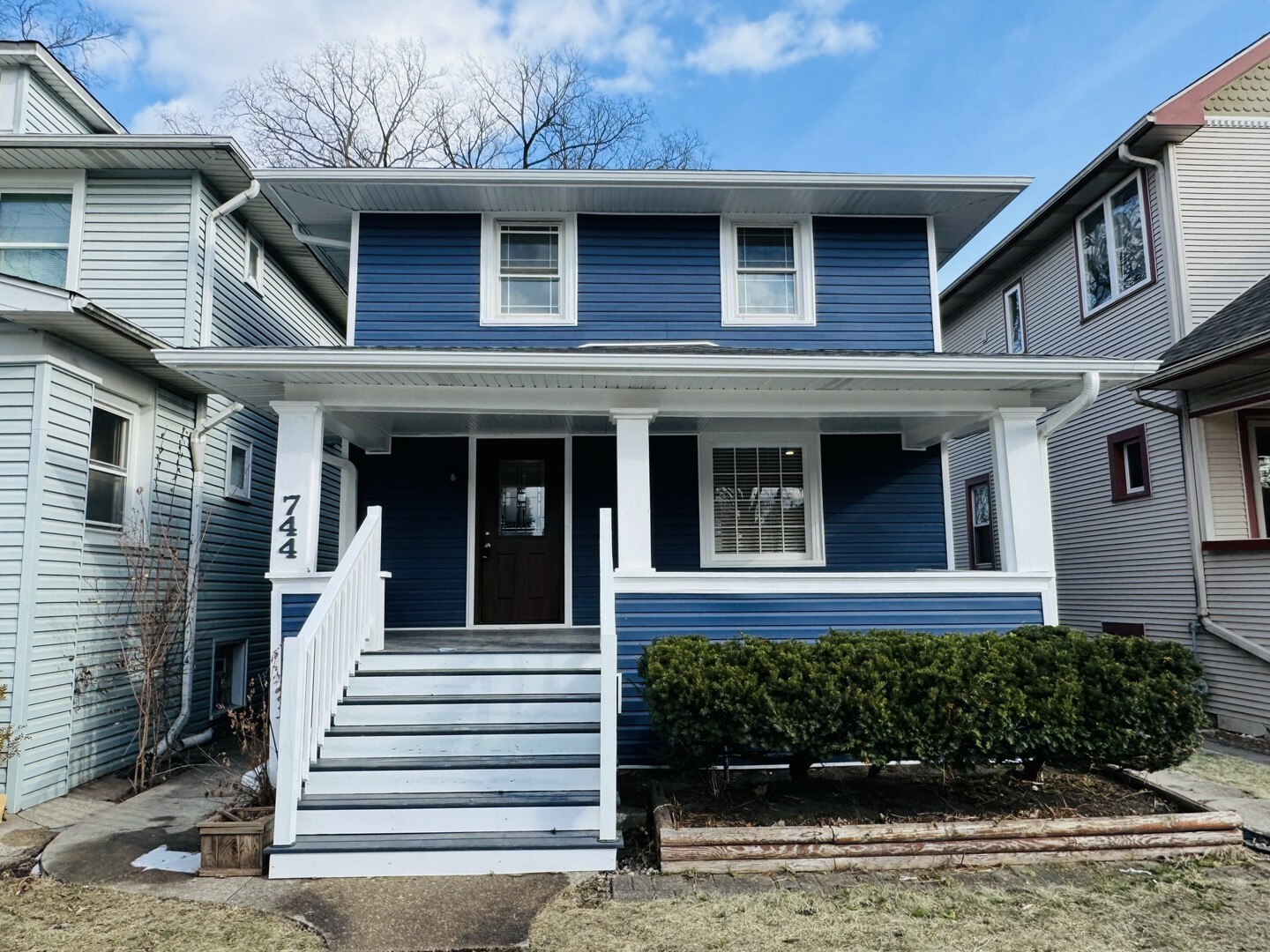 Property Photo: 744 N Cuyler Avenue IL 60302