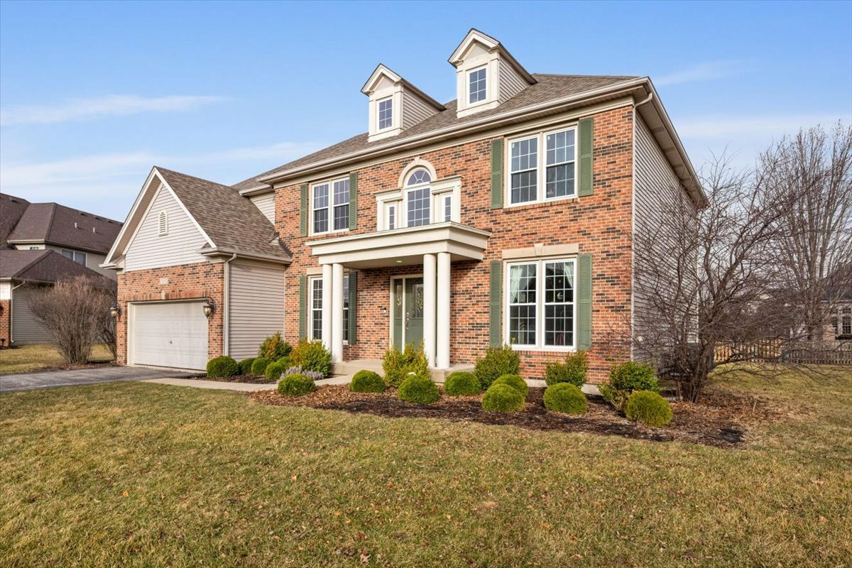 Property Photo:  2909 Alden Avenue  IL 60560 