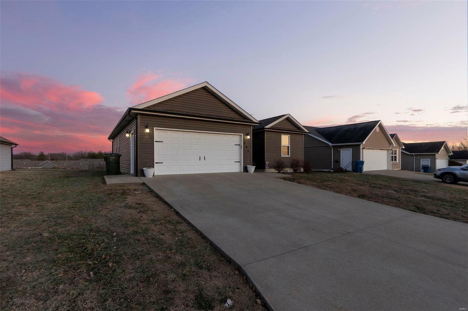 Property Photo:  202 Sun Valley Court  MO 63755 