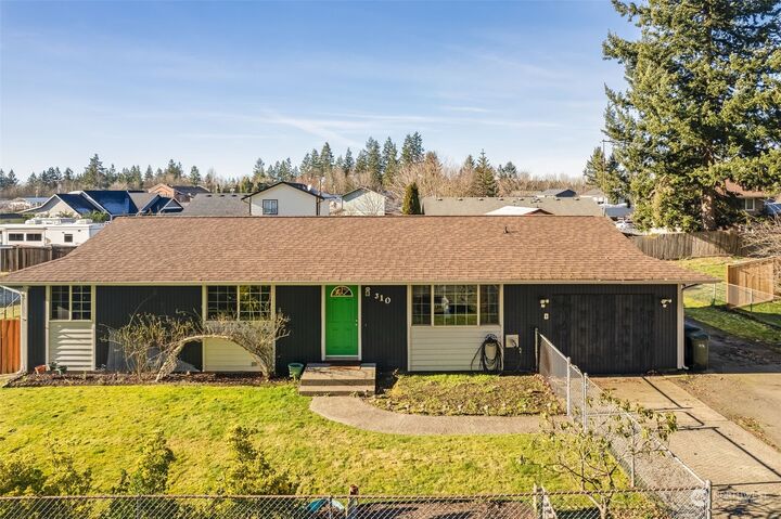 Property Photo:  310  Hopkins Drive  WA 98323 