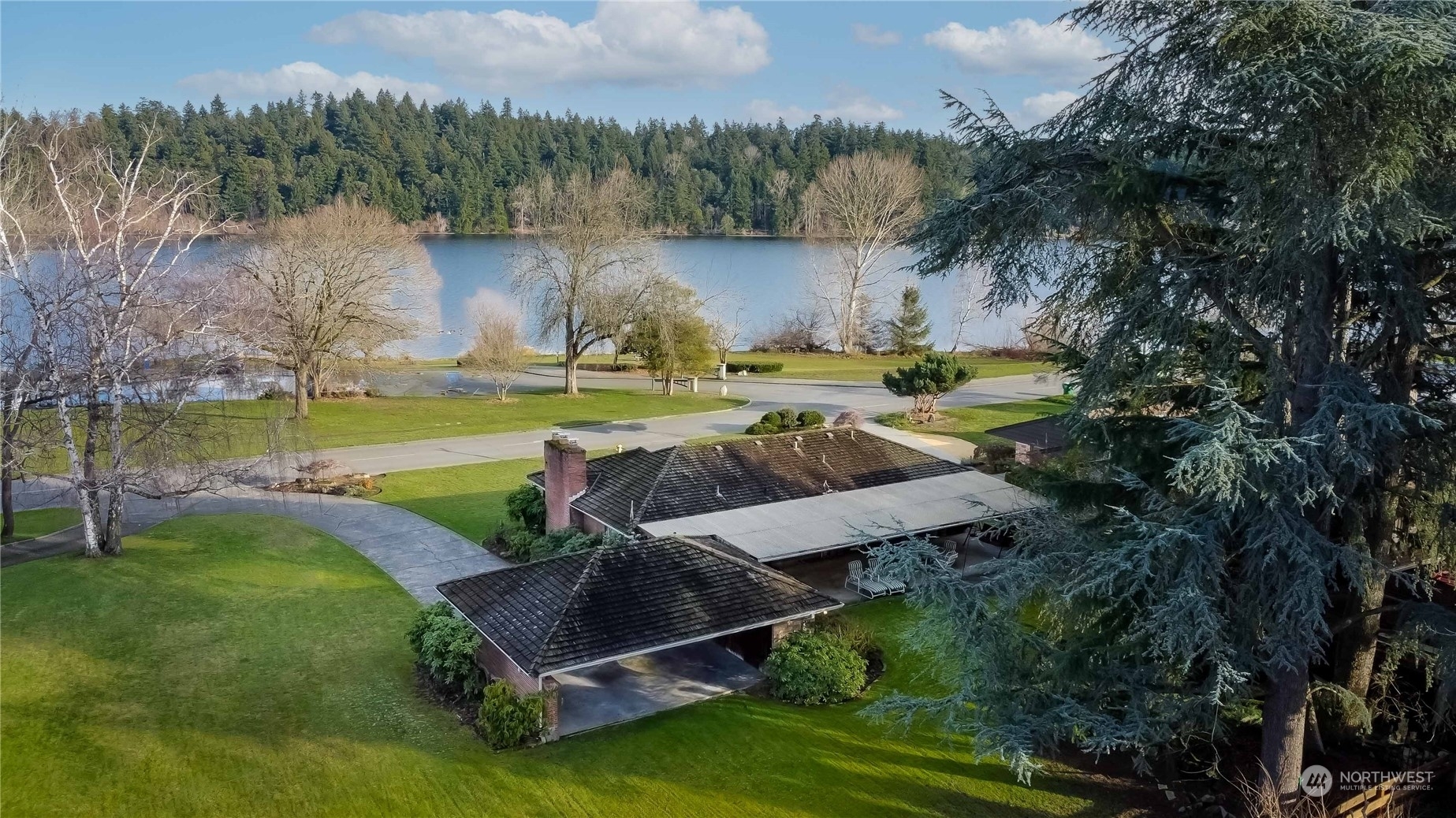 Property Photo:  5003  Lake Washington Boulevard S  WA 98118 