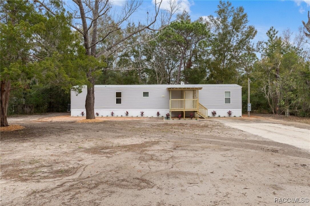 Property Photo: 3237 N Chameleon Point FL 34428