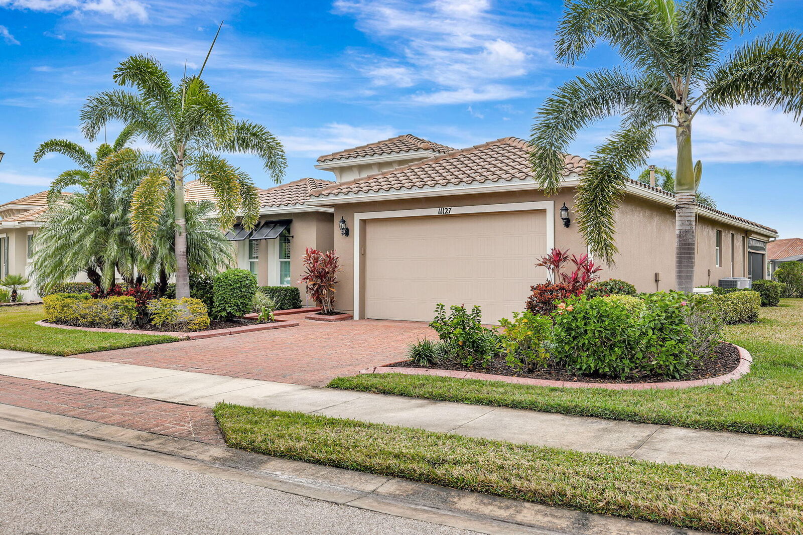 Property Photo: 11127 SW Vitalia Court FL 34987