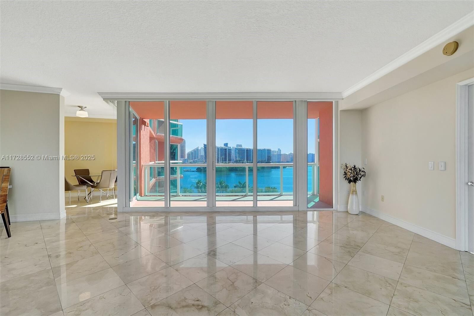 Property Photo:  3370 Hidden Bay Dr 910  FL 33180 