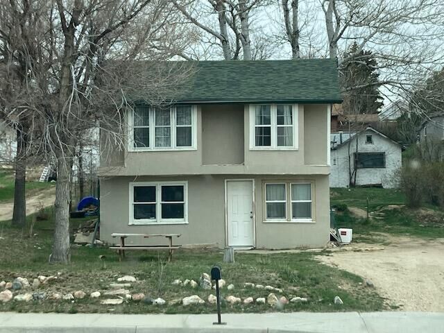 Property Photo: 489 S Burritt Avenue WY 82834