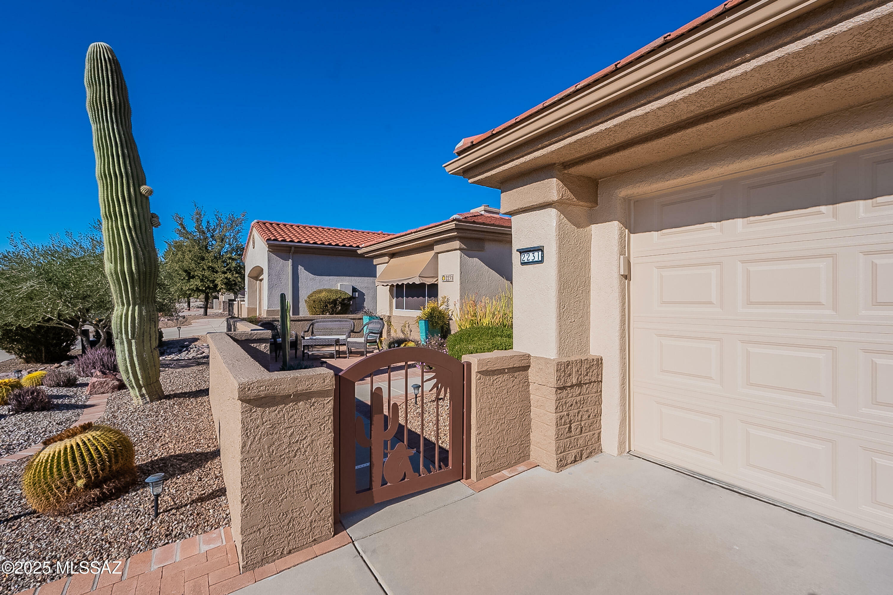 Property Photo:  2231 E Romero Canyon Drive  AZ 85755 