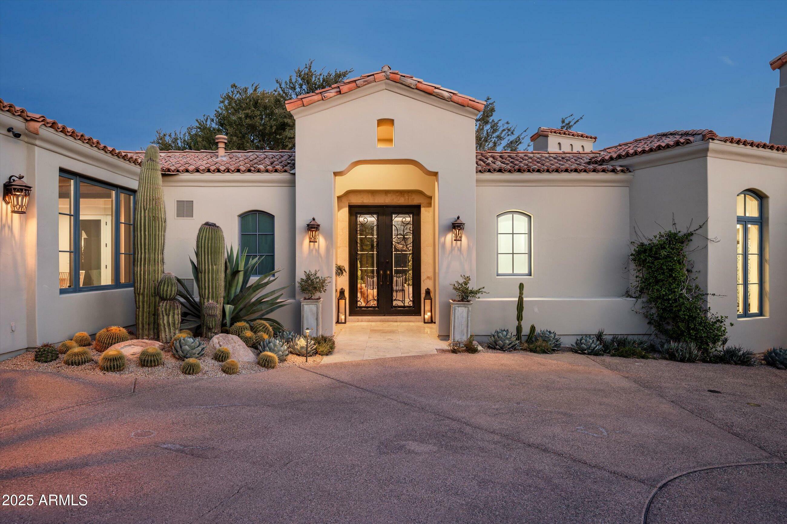 Property Photo: 9290 E Thompson Peak Parkway 422 AZ 85255