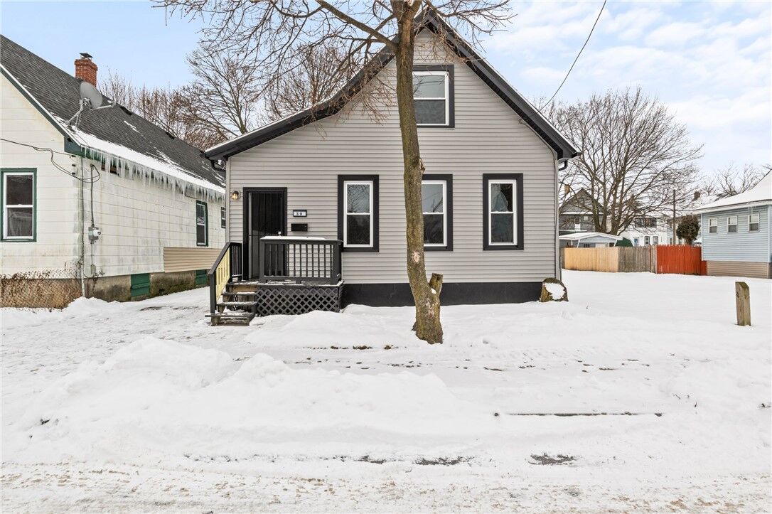Property Photo:  39 Dale Street  NY 14621 