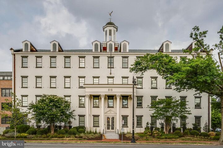 515 N Washington Street 207  Alexandria VA 22314 photo