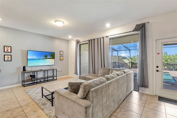Property Photo: 4587 Terrasonesta Drive FL 33837