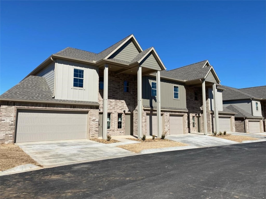 Property Photo: 2723 W Vinson Road AR 72758