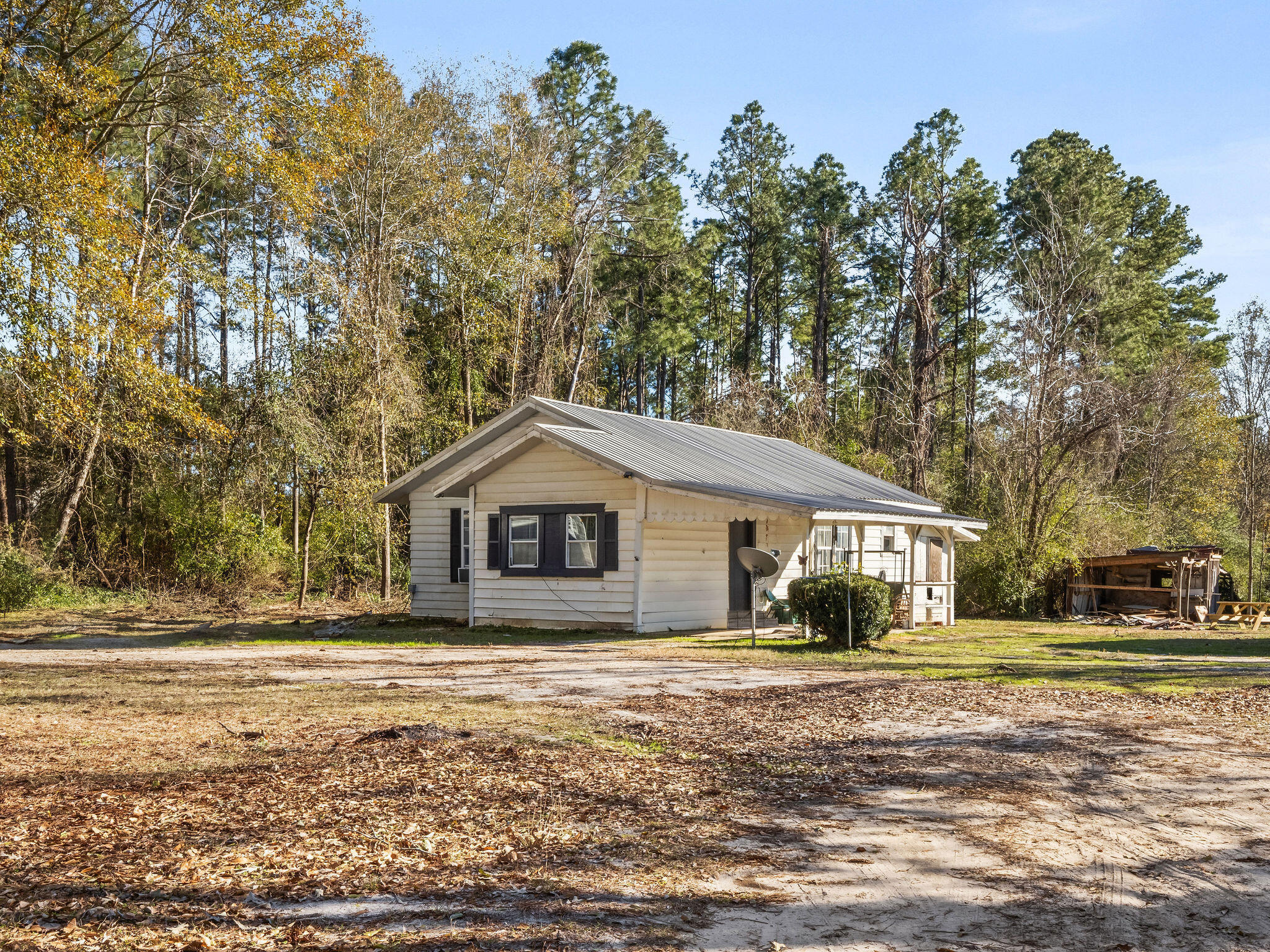 8983 Main St  Deridder LA 70634 photo