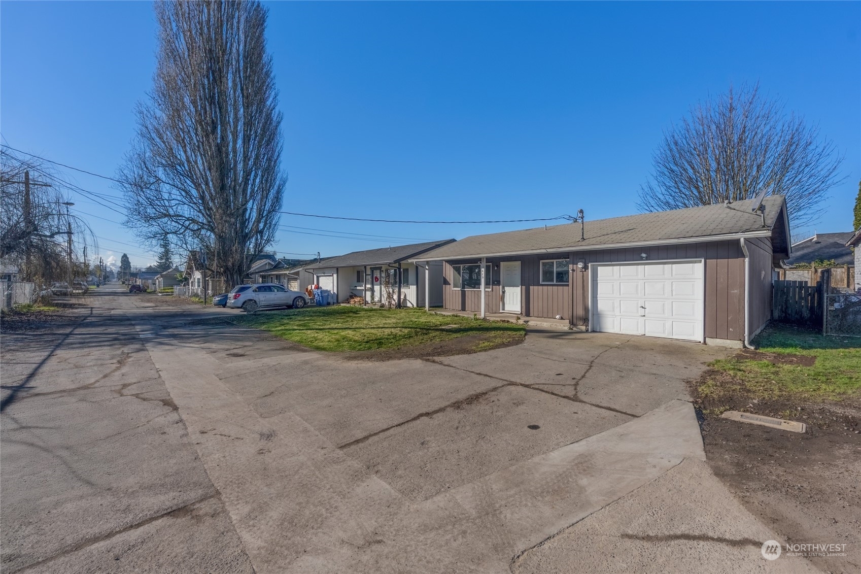 Property Photo:  615 S 8th Avenue  WA 98626 