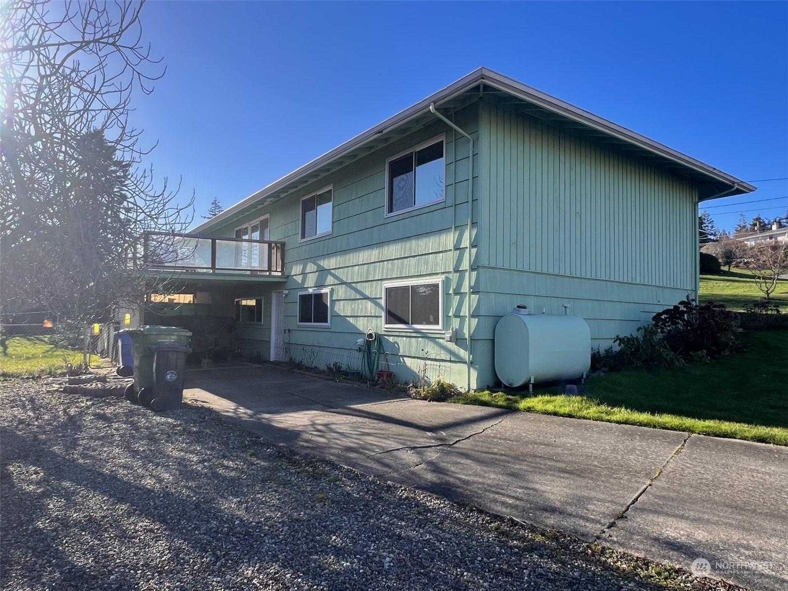 Property Photo:  928 SW Erie St  WA 98277 