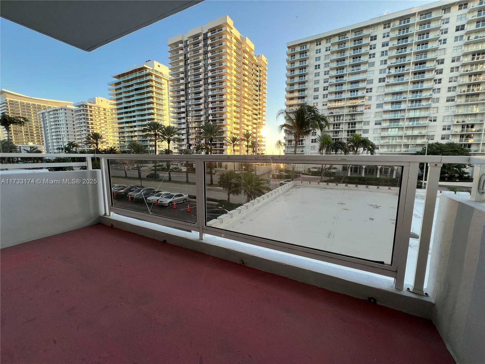Property Photo: 5700 Collins Ave 3D FL 33140