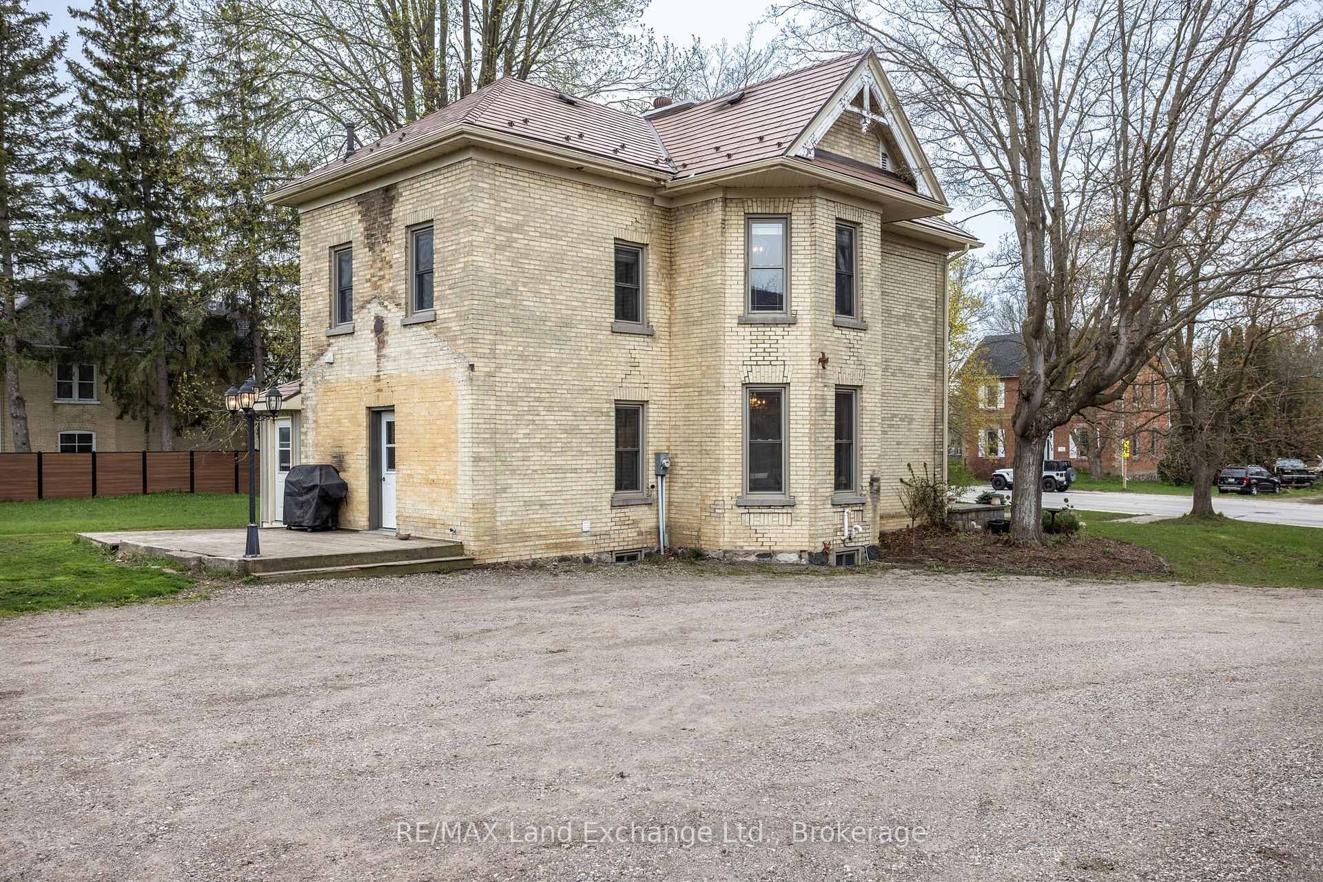 Property Photo: 175 Queen Street S ON N0G 2N0