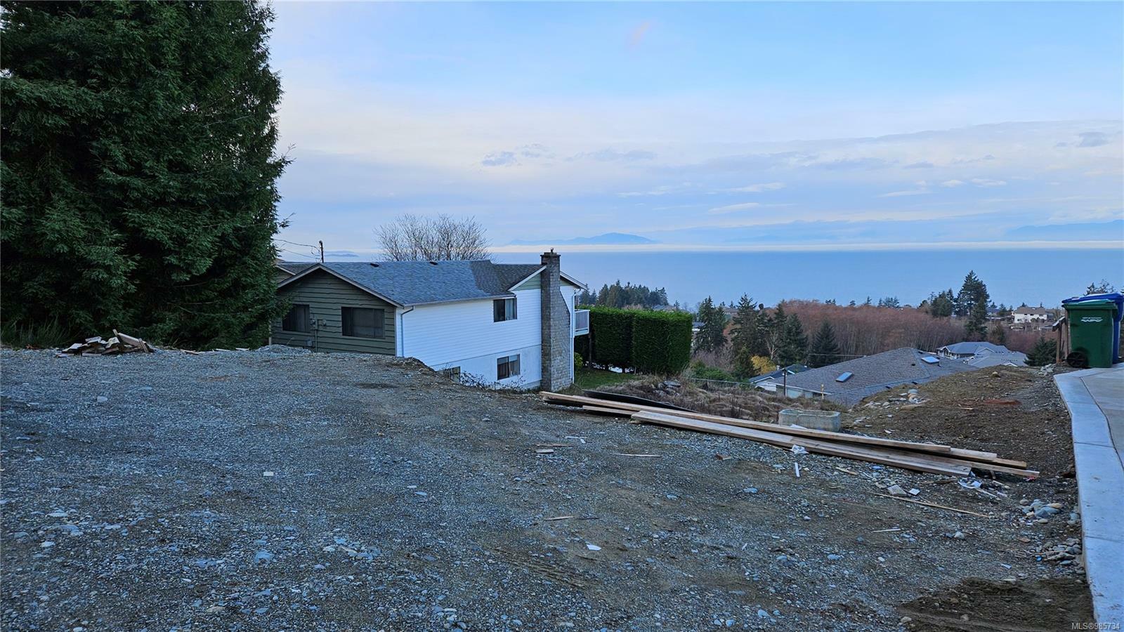 Property Photo: 5230 Laguna Way BC V9T 5L7
