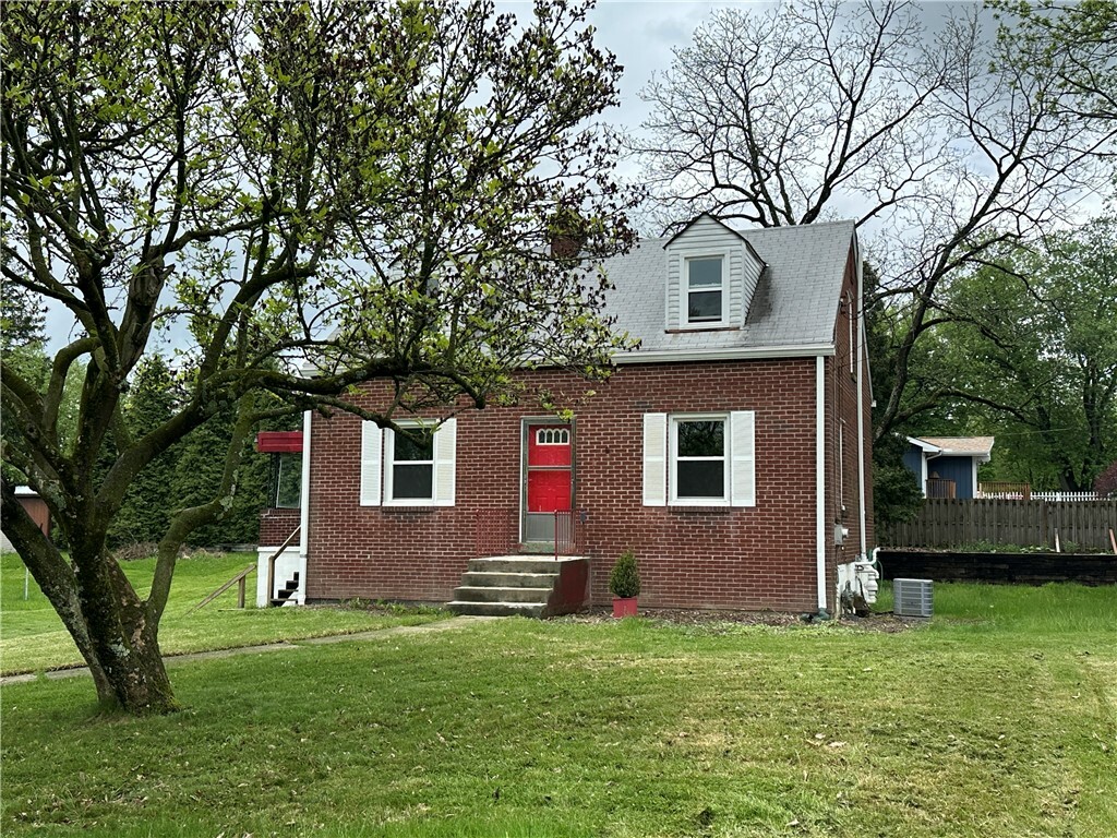 Property Photo: 111 McClelland Dr PA 15238