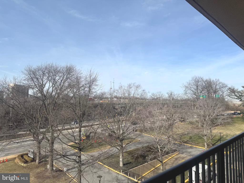 Property Photo:  1300 Army Navy Drive 427  VA 22202 