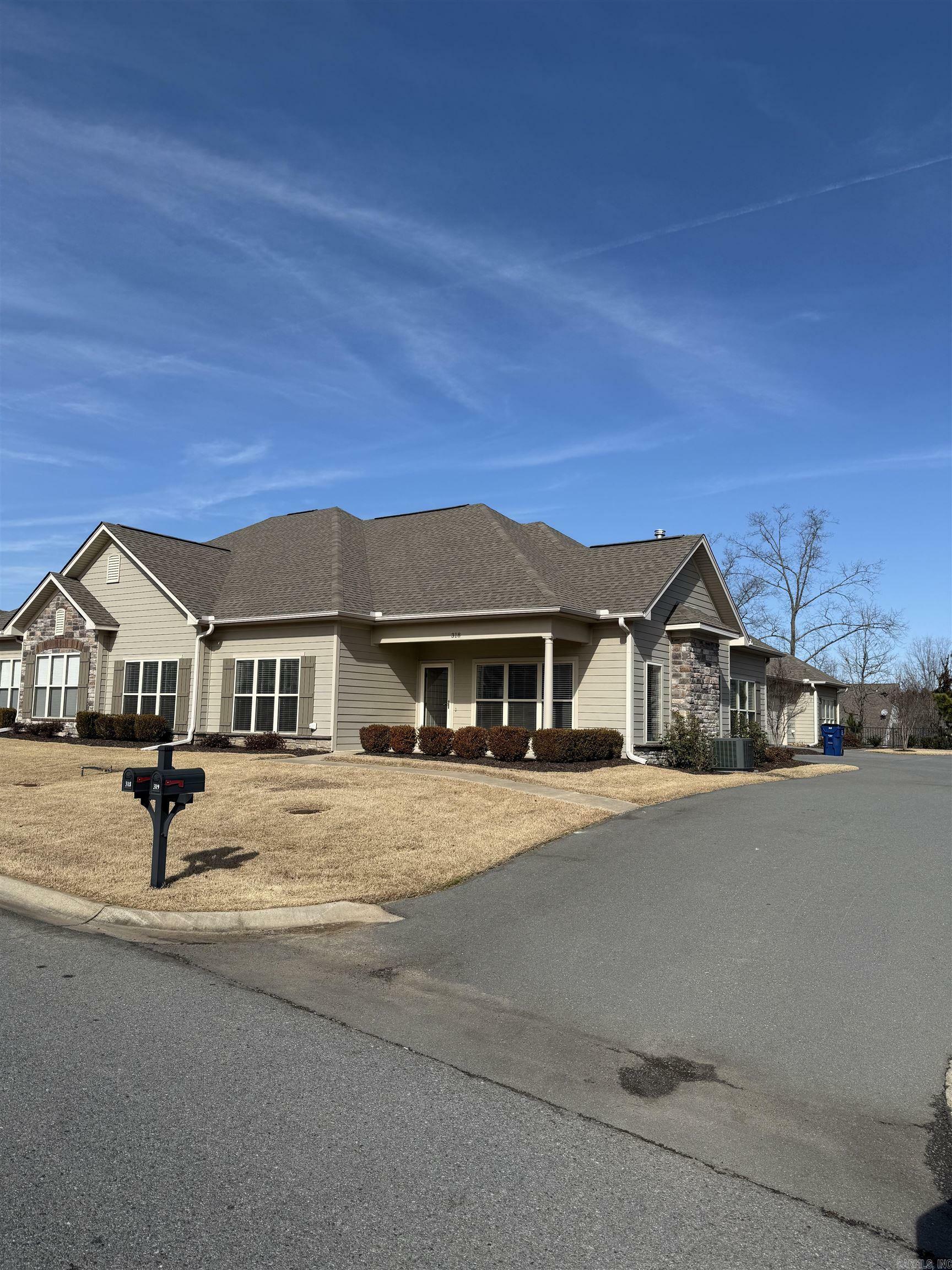 Property Photo:  318 Mountain Terrace Circle  AR 72113 