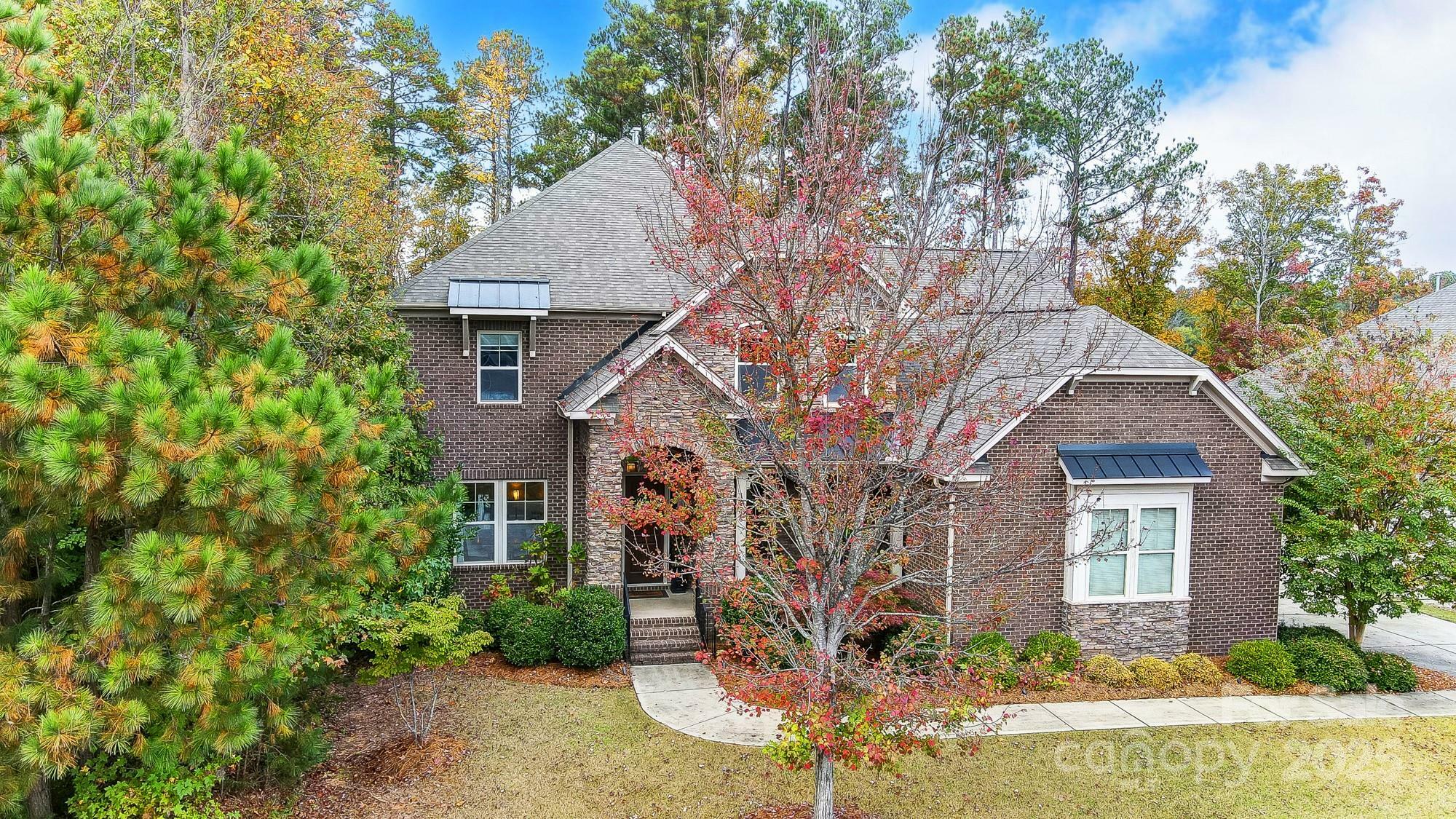 Property Photo:  16515 Governors Club Court  NC 28278 