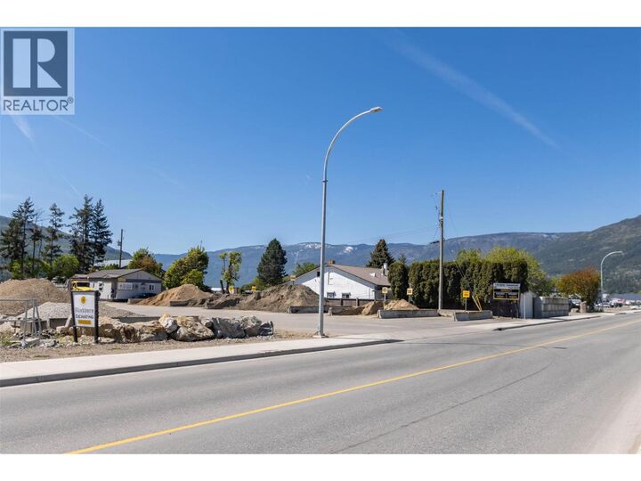 Property Photo:  2220/2270 10 Avenue Southwest  BC V1E 0E1 