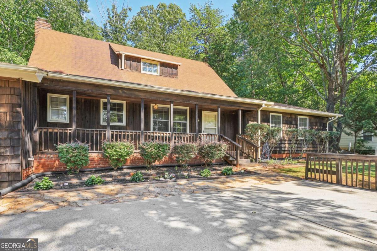 Property Photo: 19 Roving Hills Circle GA 30121