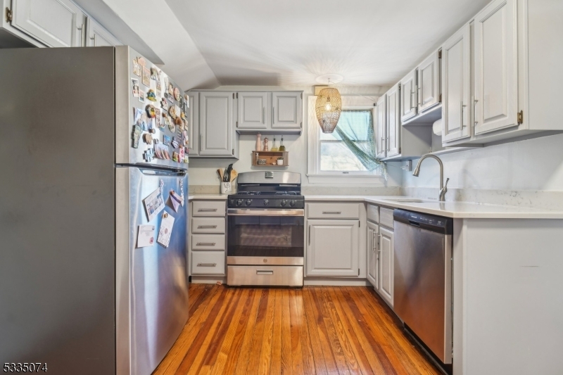 Property Photo:  11 Wetmore Ave Unit D  NJ 07960 