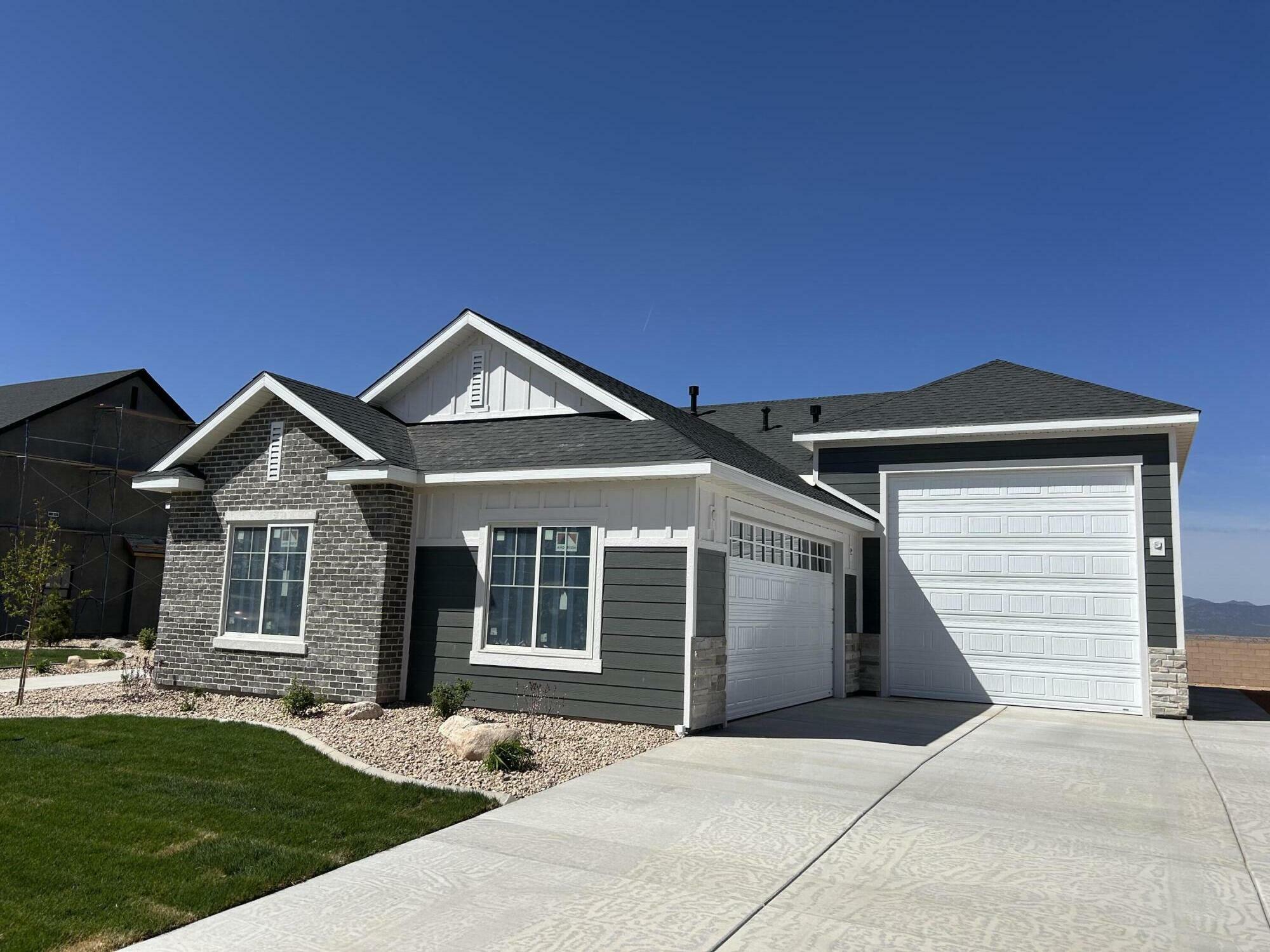 Property Photo: 1784 S Hidden Canyon Rd UT 84720