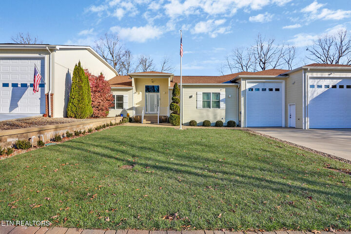 Property Photo: 27 Hickory Hollow Circle TN 38555