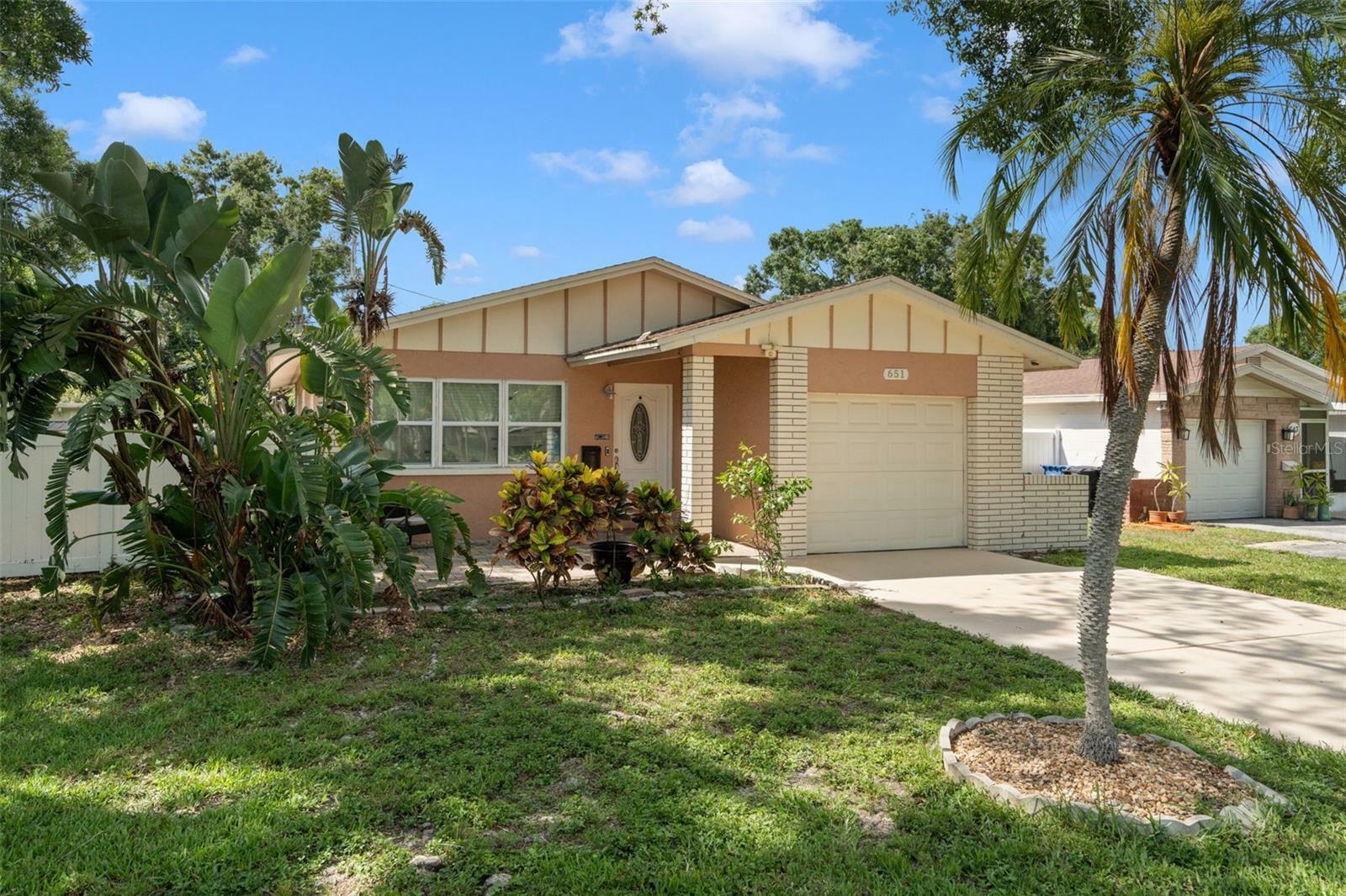 Property Photo: 651 Southwest Boulevard N FL 33703