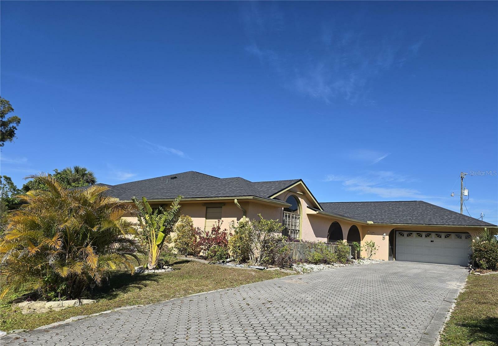 Property Photo:  7020 Sena Road  FL 34291 