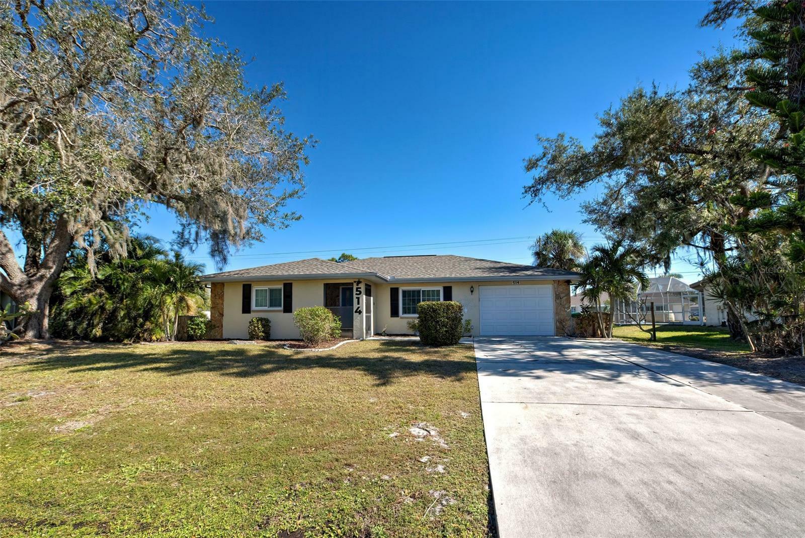 Property Photo: 514 Orlando Boulevard FL 33954