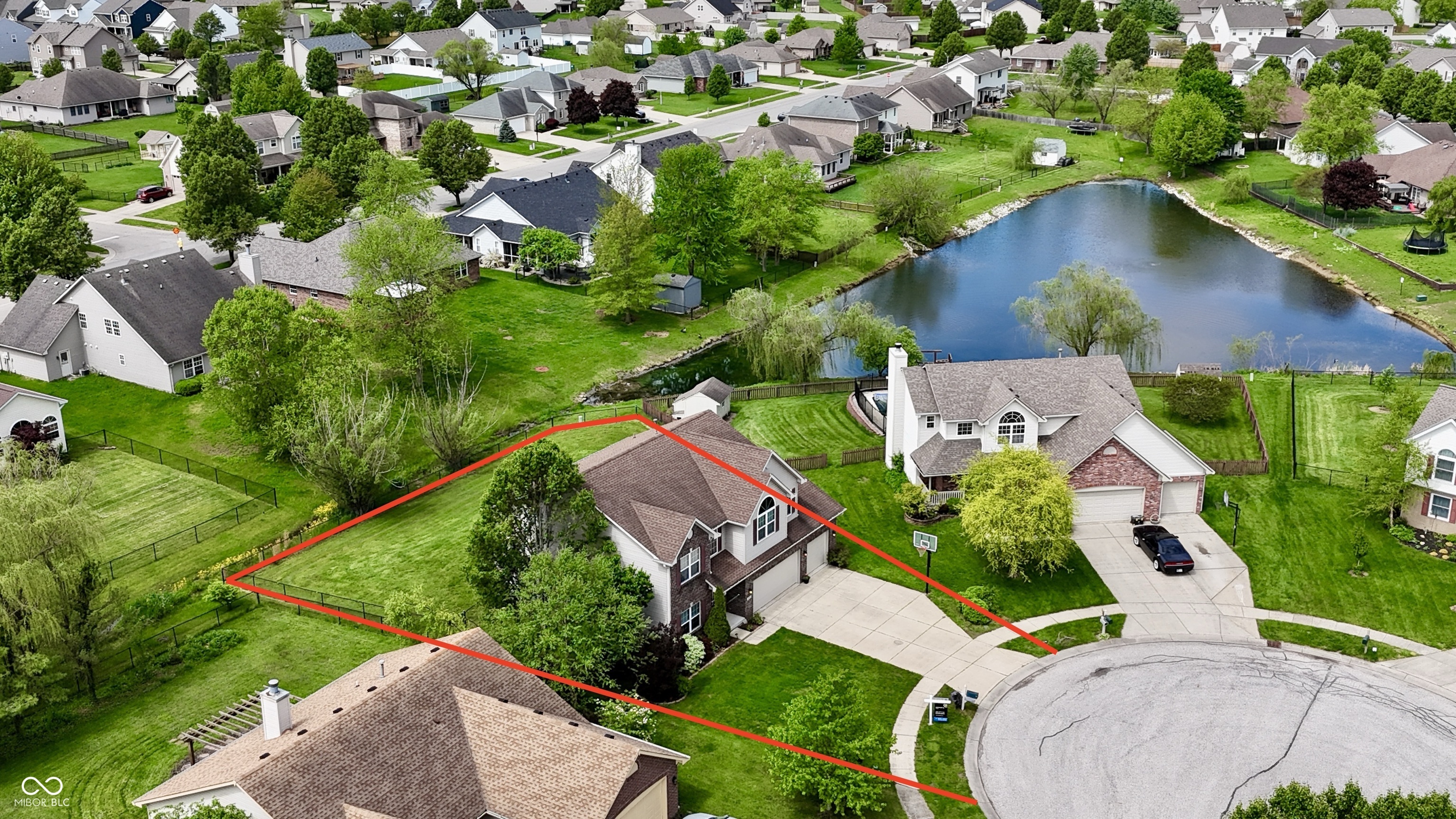 Property Photo: 861 Stardust Court IN 46131